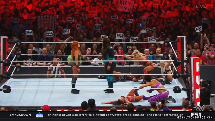 Click to view full size image
==============
beckybackstage20200121_Still656.jpg beckybackstage20200121_Still656.jpg