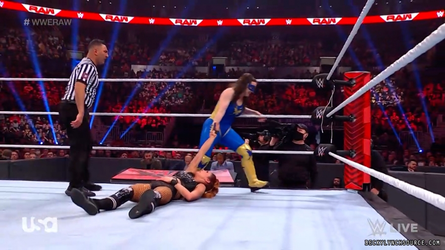 beckyraw20220228_00_13_26_15_Still902.jpg