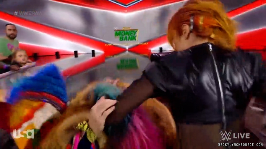 beckyraw20220620_00_21_32_00_Still1201.jpg
