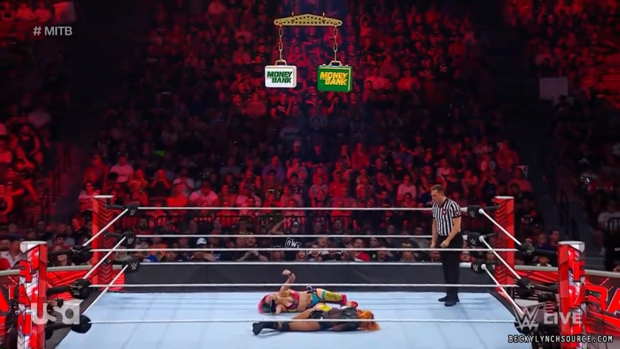 beckyraw20220620_00_25_48_15_Still1615.jpg