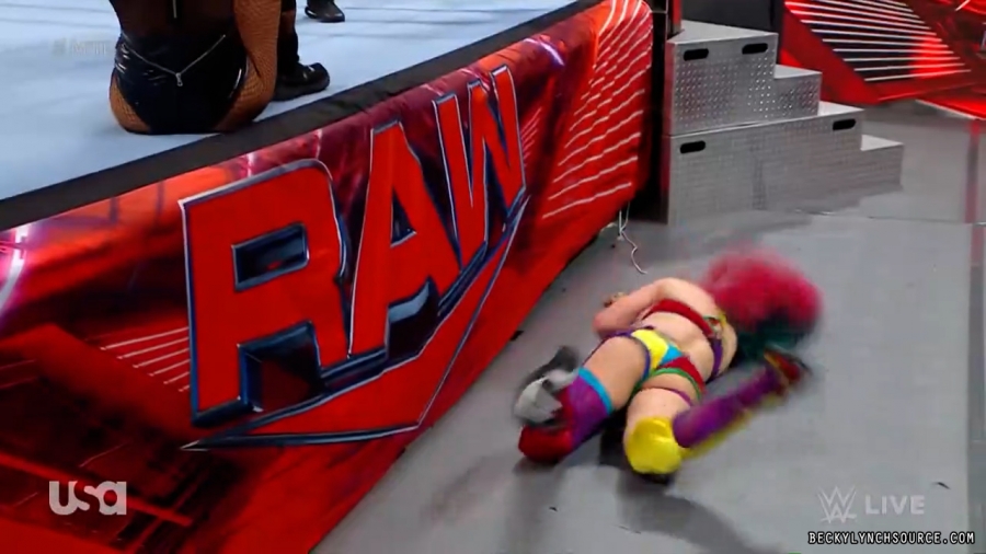 beckyraw20220620_00_29_28_00_Still2000.jpg