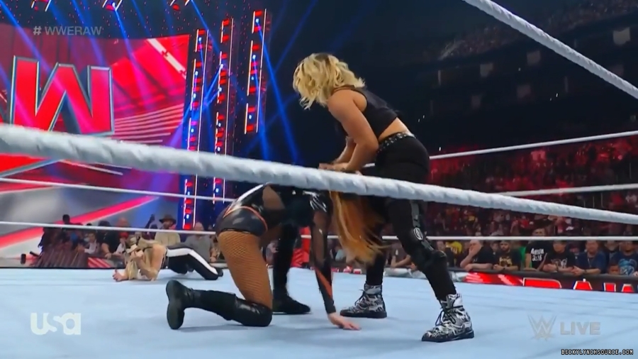 beckyraw20230731_00_02_18_05_Still392.jpg