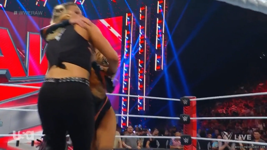 beckyraw20230731_00_02_18_25_Still396.jpg