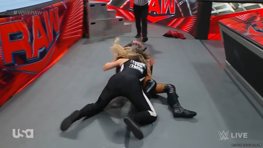 beckyraw20230731_00_02_22_05_Still416.jpg