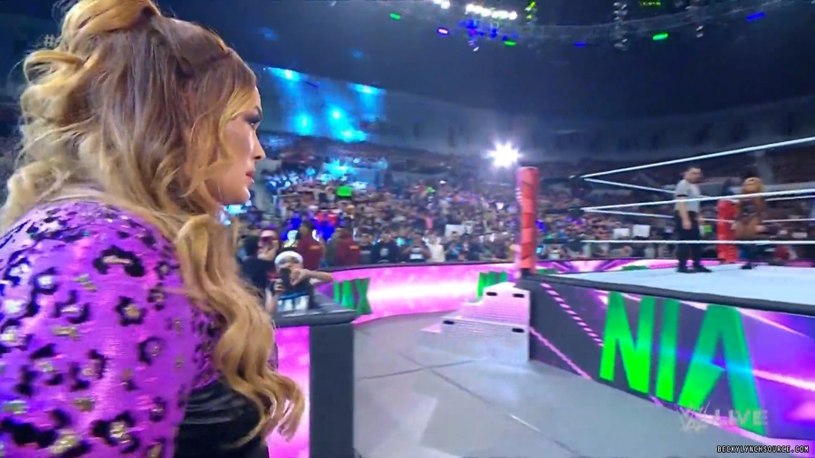 beckyraw20240101_00_01_20_10_Still263.jpg