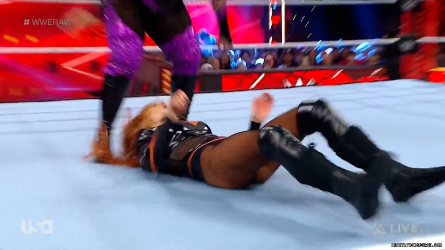 beckyraw20240101_00_01_43_05_Still384.jpg