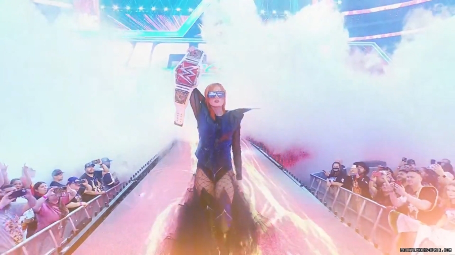 beckynetwork20240223_00_00_10_05_Still050.jpg