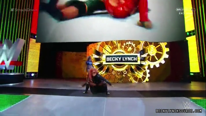 Becky20151203_Still309.jpg