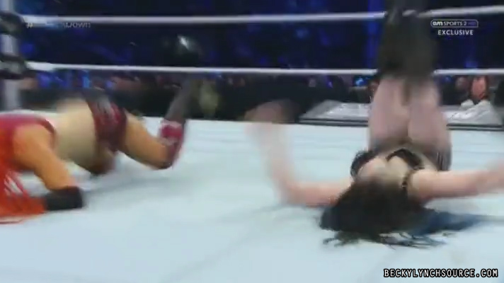 Becky20151210_Still330.jpg