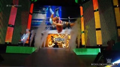 Becky20151126_Still019.jpg