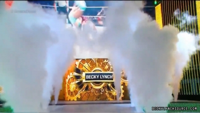 Becky20151217_Still025.jpg