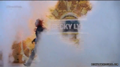 Becky20151217_Still030.jpg