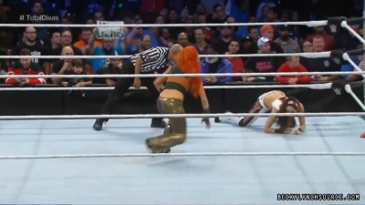 Becky20151217_Still320.jpg
