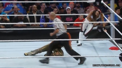 Becky20151217_Still334.jpg
