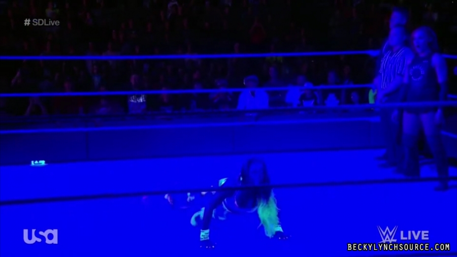 Becky20160906_Still589.jpg