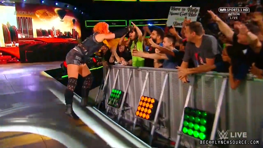 Becky20170822_Still041.jpg