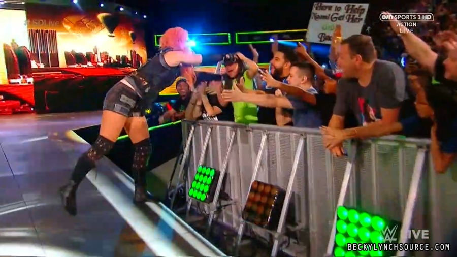 Becky20170822_Still042.jpg