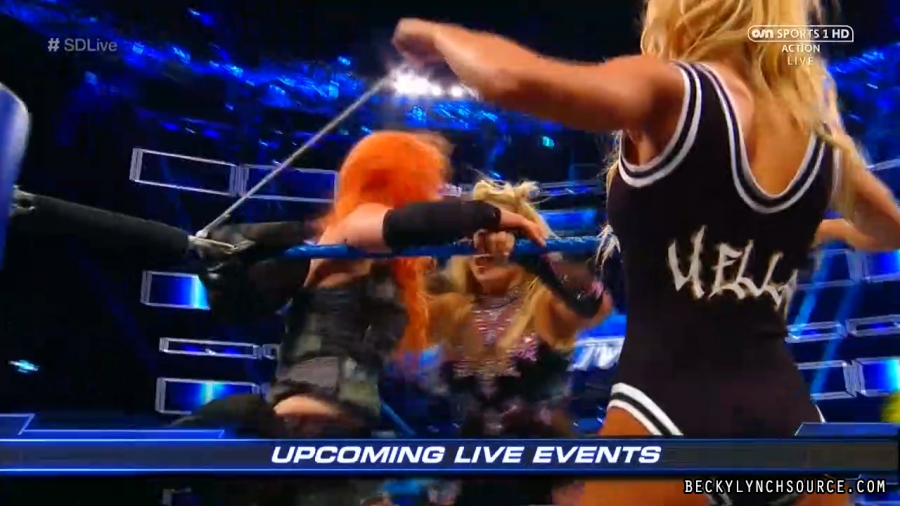 Click to view full size image
==============
Becky20170822_Still275.jpg Becky20170822_Still275.jpg