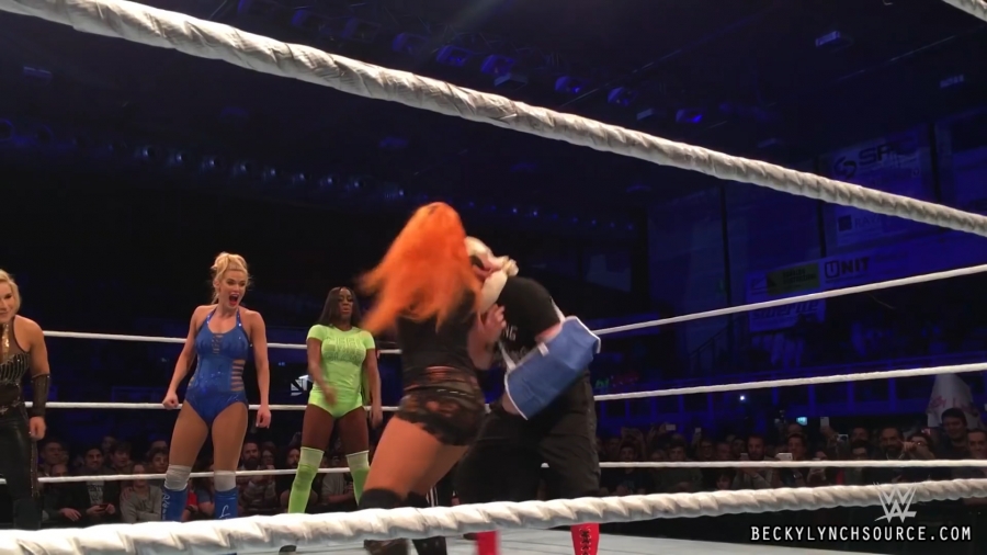 Click to view full size image
==============
BeckyYT20171112_Still049.jpg BeckyYT20171112_Still049.jpg