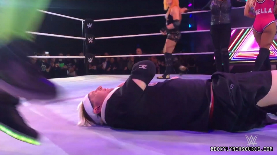 Click to view full size image
==============
BeckyYT20171112_Still096.jpg BeckyYT20171112_Still096.jpg