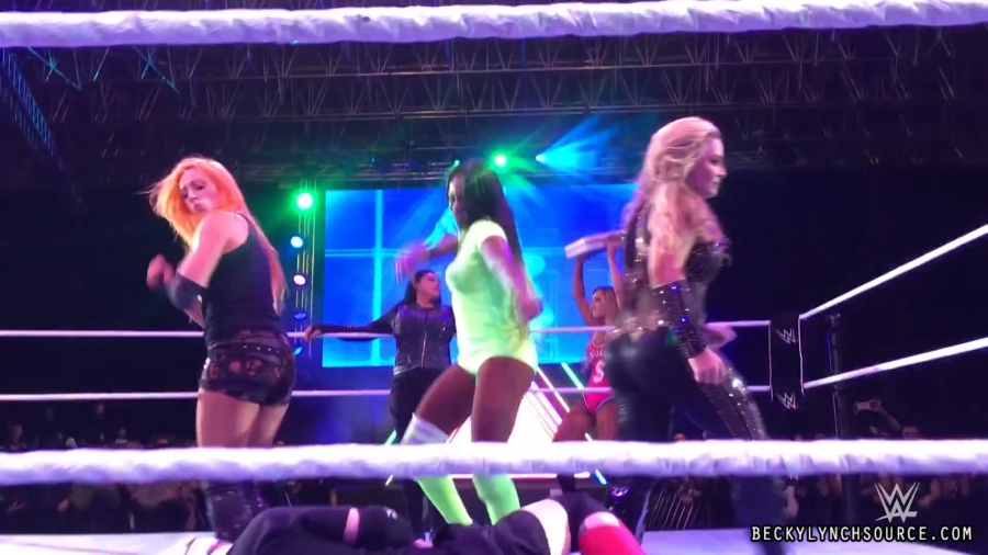 Click to view full size image
==============
BeckyYT20171112_Still117.jpg BeckyYT20171112_Still117.jpg