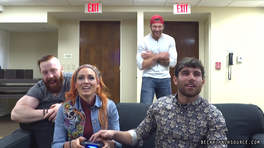 Click to view full size image
==============
BeckyYT20171202_Still303.jpg BeckyYT20171202_Still303.jpg