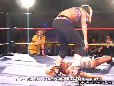 Rebecca_Knoxx_vs_Kisu_Still614.jpg