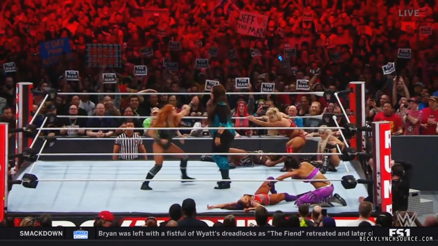 Click to view full size image
==============
beckybackstage20200121_Still657.jpg beckybackstage20200121_Still657.jpg