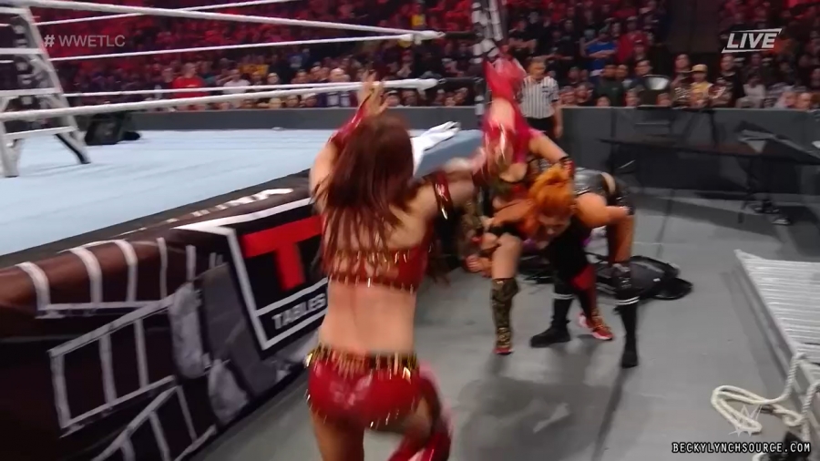 beckyppv20191215_Still1072.jpg