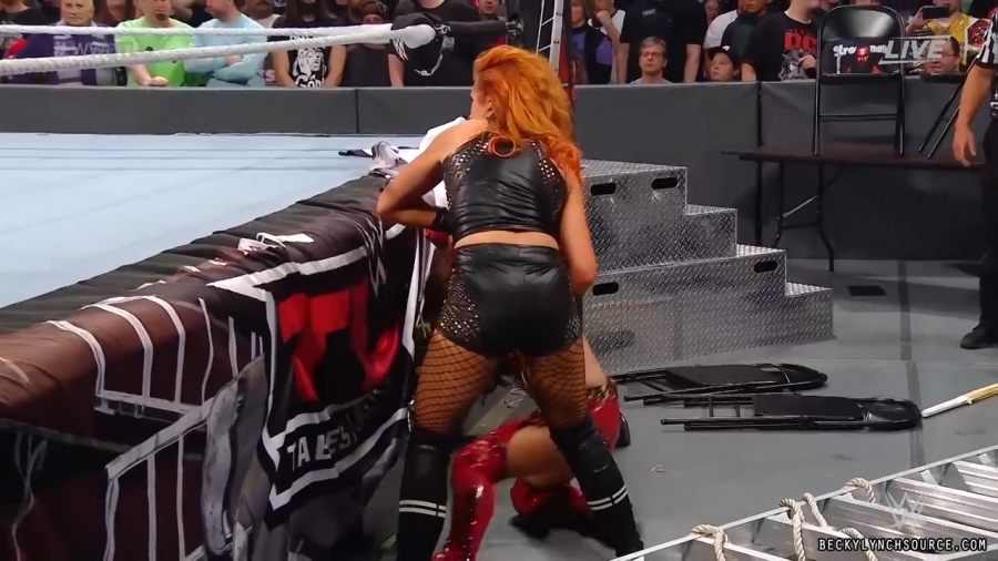 beckyppv20191215_Still1533.jpg