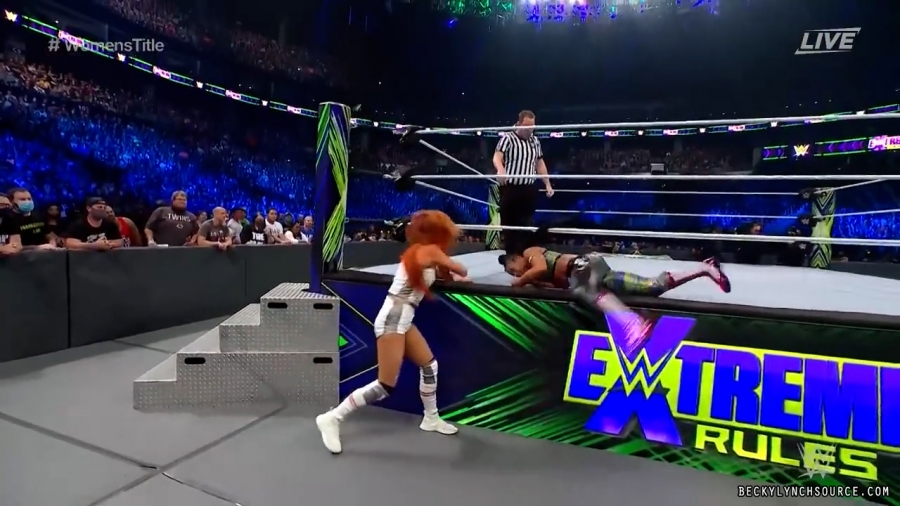 beckyppv20210926_00_20_21_15_Still1885.jpg