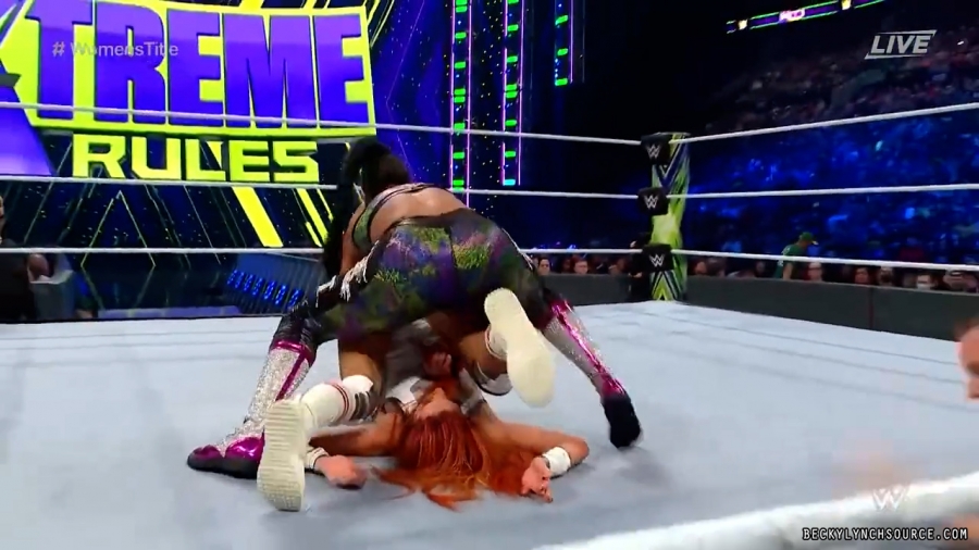 beckyppv20210926_00_24_05_25_Still2300.jpg