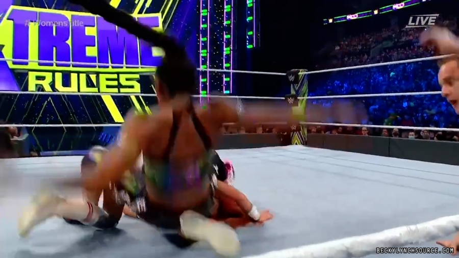 beckyppv20210926_00_24_07_10_Still2303.jpg
