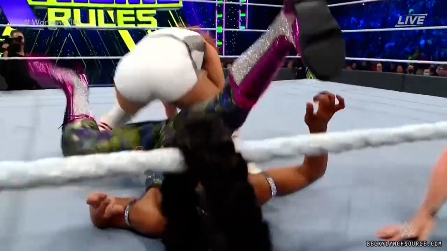 beckyppv20210926_00_24_07_25_Still2304.jpg