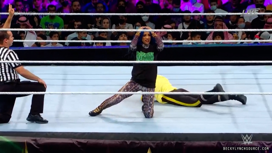 beckyppv20211021_00_12_24_00_Still899.jpg