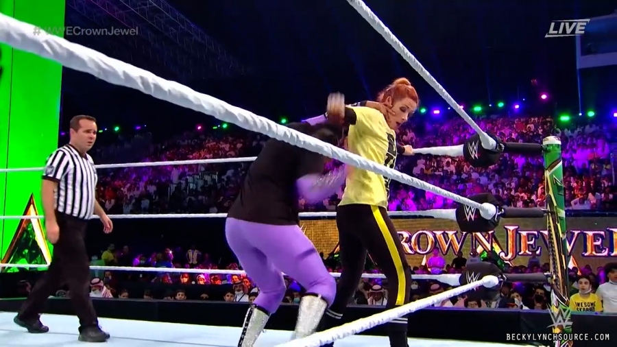 beckyppv20211021_00_20_26_00_Still1568.jpg