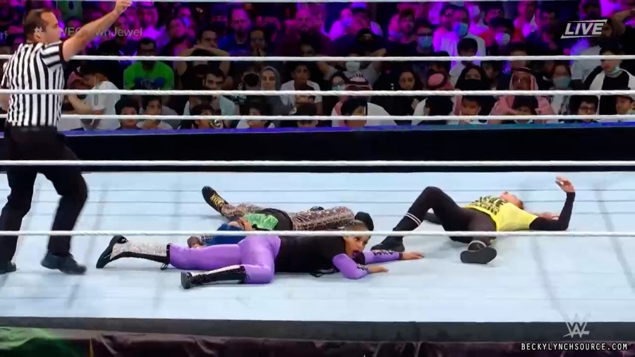 beckyppv20211021_00_25_19_15_Still1977.jpg