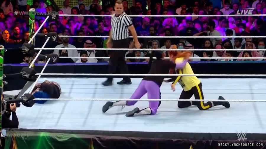 beckyppv20211021_00_25_52_00_Still2029.jpg