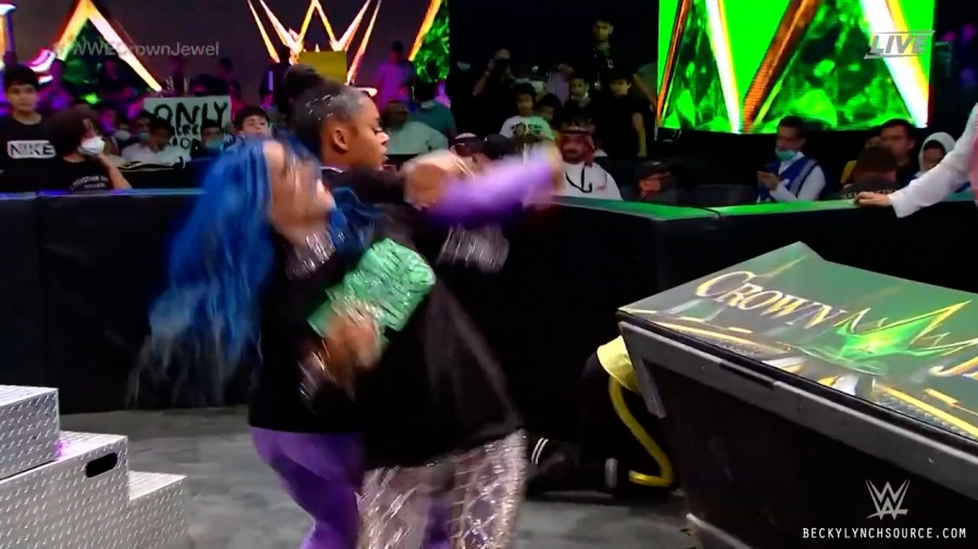 beckyppv20211021_00_27_15_15_Still2148.jpg