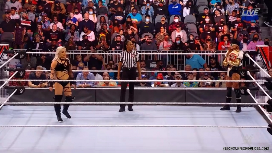 beckyppv20220101_00_06_15_00_Still364.jpg