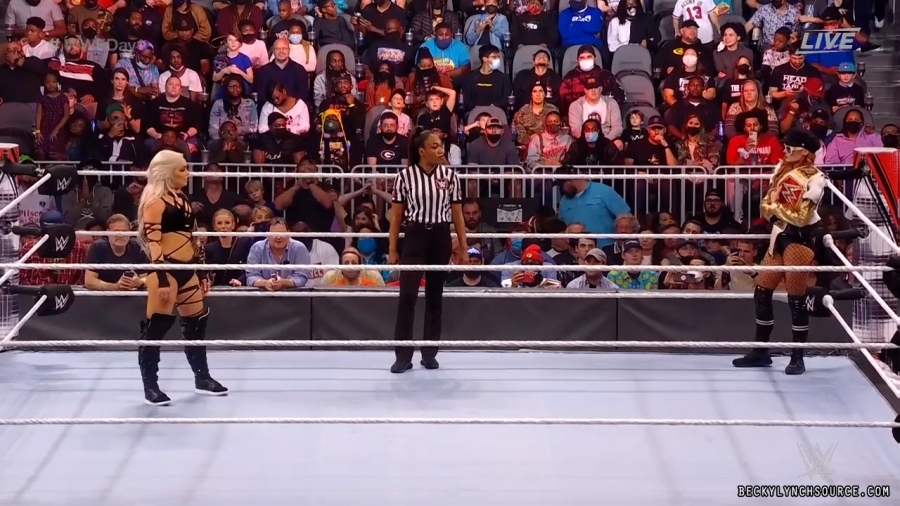 beckyppv20220101_00_06_16_15_Still367.jpg
