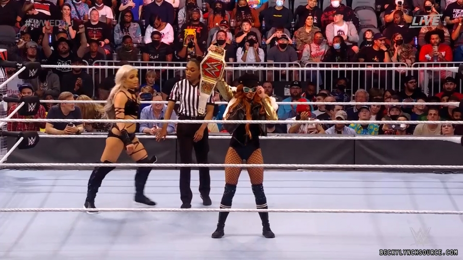 beckyppv20220101_00_06_34_11_Still394.jpg