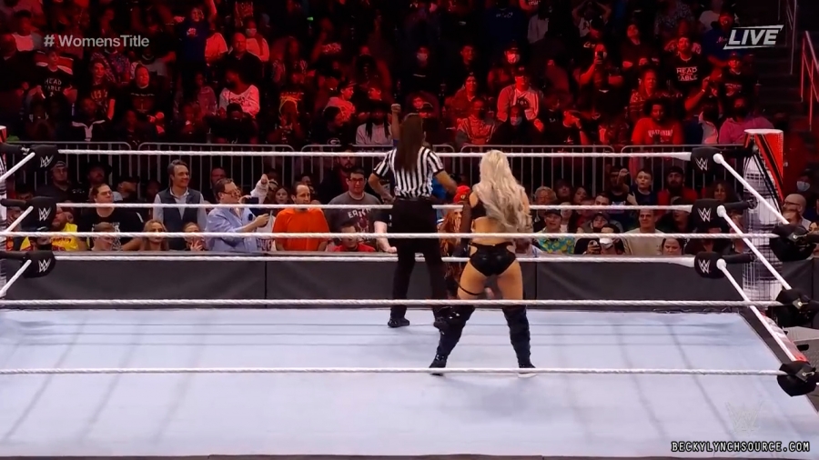 beckyppv20220101_00_10_05_15_Still721.jpg
