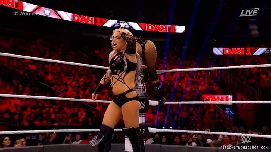 beckyppv20220101_00_17_55_00_Still1519.jpg