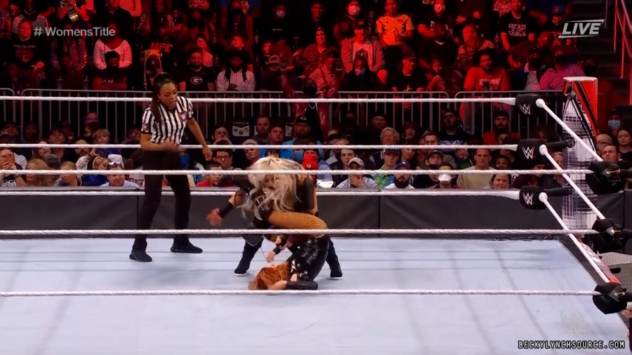 beckyppv20220101_00_18_51_00_Still1603.jpg