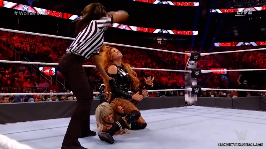 beckyppv20220101_00_19_00_25_Still1623.jpg