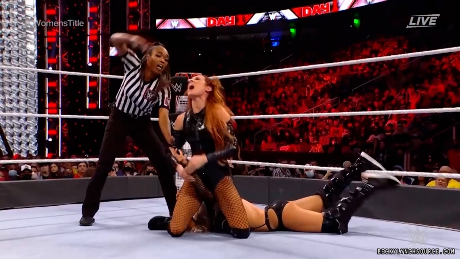 beckyppv20220101_00_19_01_25_Still1625.jpg