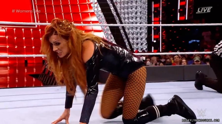beckyppv20220101_00_19_05_10_Still1632.jpg