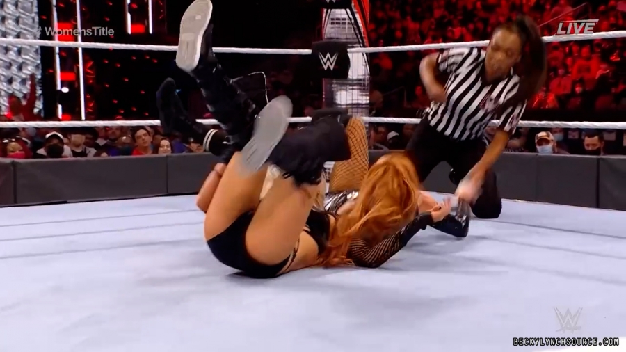 beckyppv20220101_00_19_15_15_Still1652.jpg