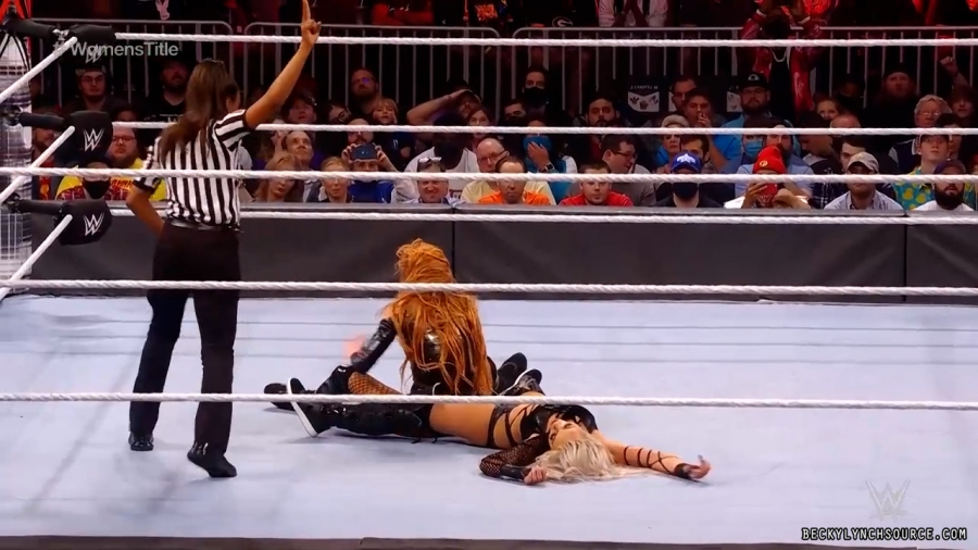beckyppv20220101_00_19_29_15_Still1680.jpg